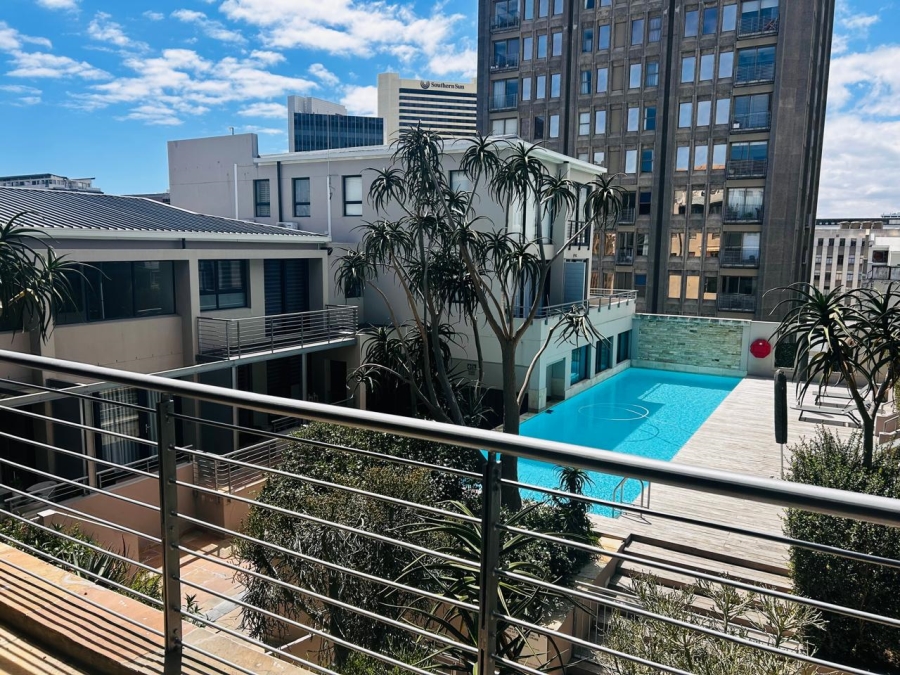 2 Bedroom Property for Sale in Cape Town City Centre Western Cape